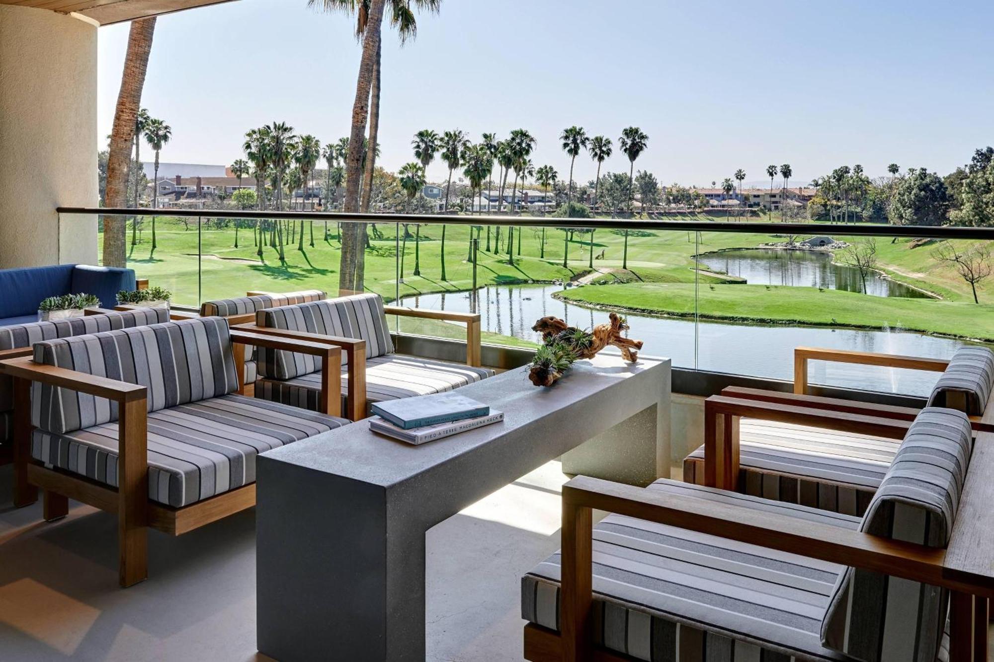 Westdrift Manhattan Beach, Autograph Collection 4*